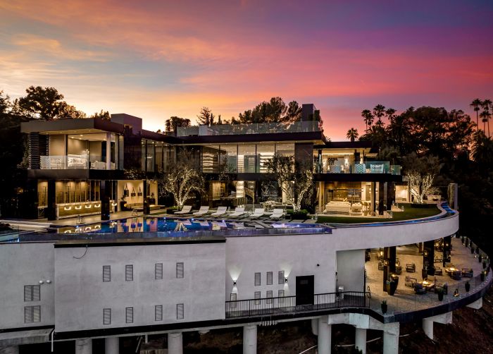 New Bel Air Mansion Includes Nightclub & 50,000-Crystal Chandelier!