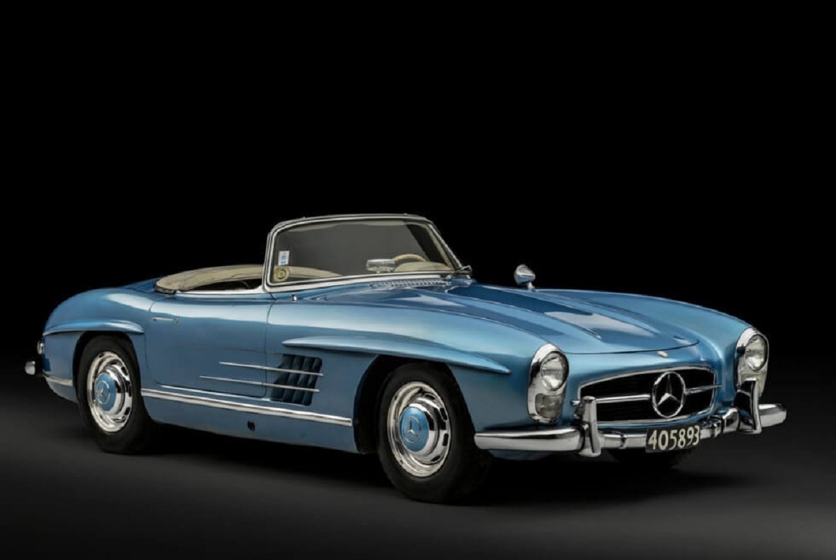 Juan Manuel Fangio’s 1958 Mercedes-Benz 300 SL Roadster Is Heading To Auction