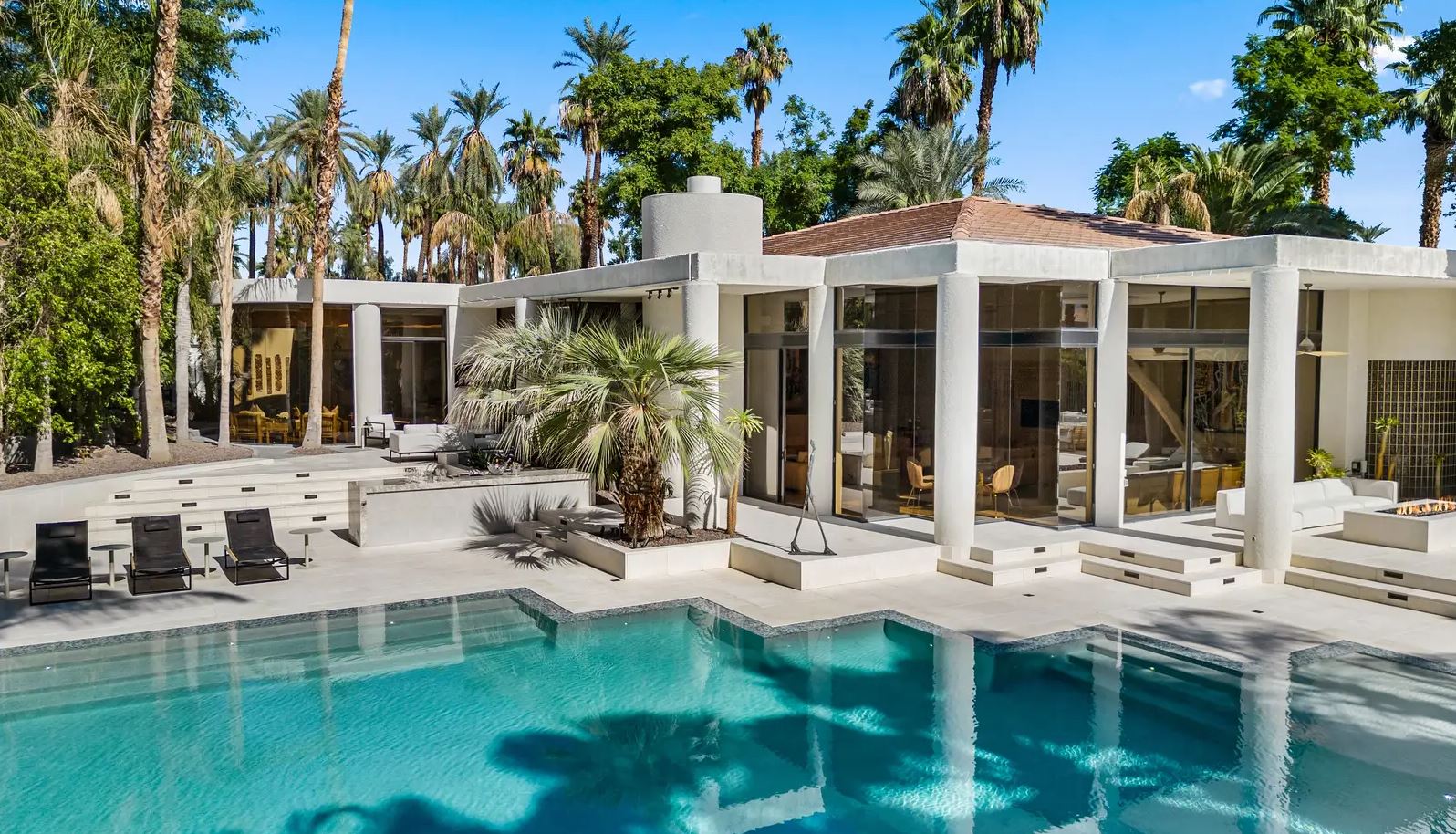 Check Out This Palatial Contemporary Estate in Rancho Mirage